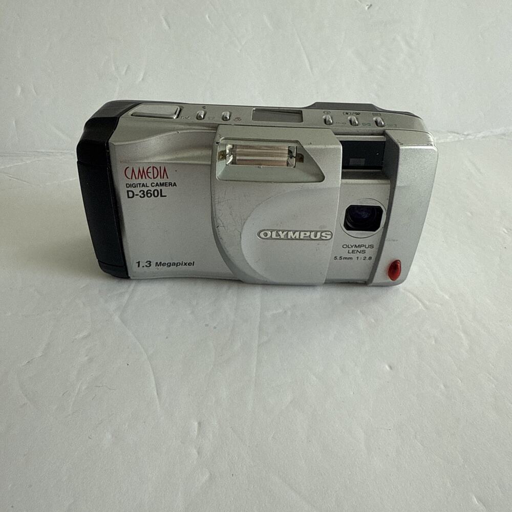 Olympus Camedia D-360L 1.3 Megapixel Digital Camera No SD Card TESTED-READ